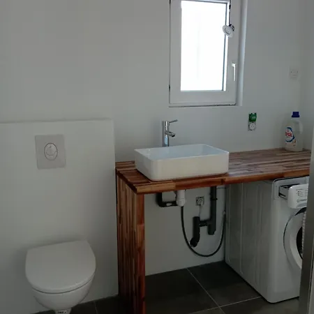 Maison 6 Personnes Refaite A Neuf Dans Avec Piscine Proche Plage